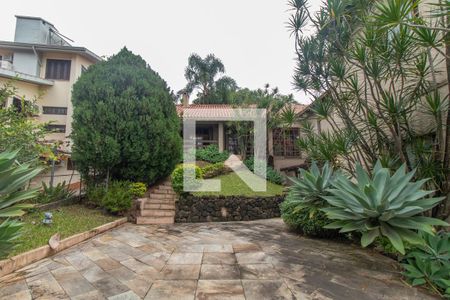 Casa de condomínio para alugar com 500m², 3 quartos e 7 vagas Casa de condomínio para alugar com 500m², 3 quartos e 7 vagasÁrea Externa