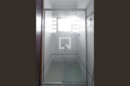 Casa de condomínio para alugar com 500m², 3 quartos e 7 vagas Casa de condomínio para alugar com 500m², 3 quartos e 7 vagasBanheiro da Suíte 1