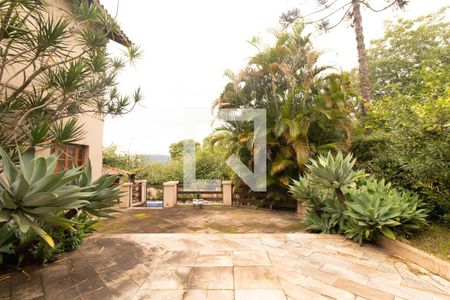 Casa de condomínio para alugar com 500m², 3 quartos e 7 vagas Casa de condomínio para alugar com 500m², 3 quartos e 7 vagasÁrea Externa