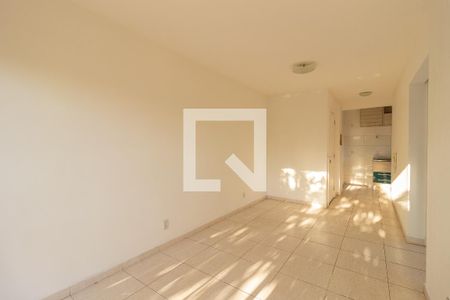 Sala de apartamento para alugar com 2 quartos, 55m² em Guaratiba, Rio de Janeiro