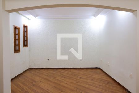 Sala de casa para alugar com 3 quartos, 110m² em Jardim Stella, Santo André