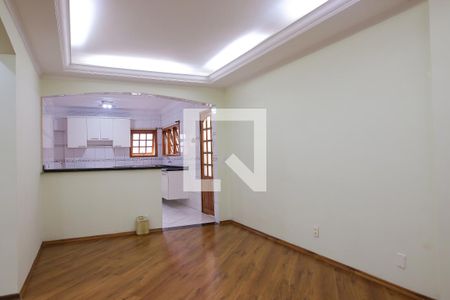 Sala de casa para alugar com 3 quartos, 110m² em Jardim Stella, Santo André