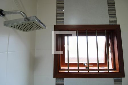 Banheiro de casa à venda com 2 quartos, 100m² em Harmonia, Canoas