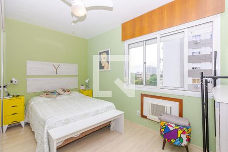 Quarto Suíte de apartamento à venda com 3 quartos, 88m² em Passo da Areia, Porto Alegre