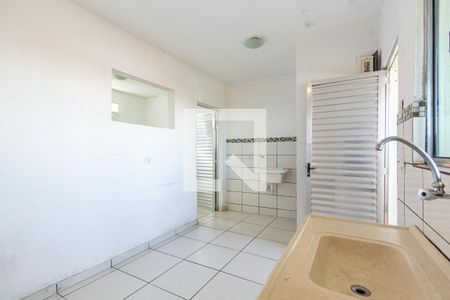 Cozinha de kitnet/studio para alugar com 1 quarto, 40m² em Cidade Intercap, Taboão da Serra