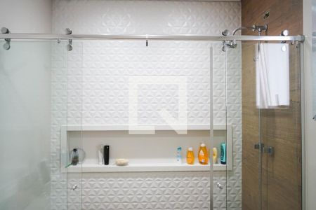 Casa à venda com 265m², 3 quartos e 3 vagas Casa à venda com 265m², 3 quartos e 3 vagasBanheiro da Suíte 1