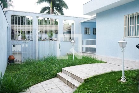 Casa à venda com 265m², 3 quartos e 3 vagas Casa à venda com 265m², 3 quartos e 3 vagasÁrea Externa