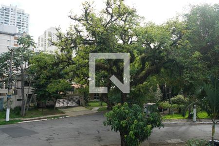 Casa à venda com 265m², 3 quartos e 3 vagas Casa à venda com 265m², 3 quartos e 3 vagasVista