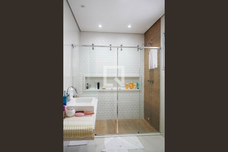 Casa à venda com 265m², 3 quartos e 3 vagas Casa à venda com 265m², 3 quartos e 3 vagasBanheiro da Suíte 1