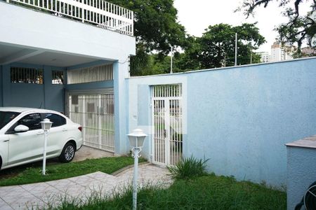 Casa à venda com 265m², 3 quartos e 3 vagas Casa à venda com 265m², 3 quartos e 3 vagasÁrea Externa