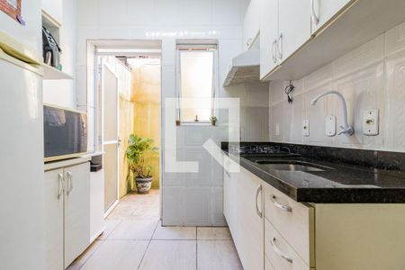 Cozinha de casa de condomínio à venda com 3 quartos, 57m² em Ipanema, Porto Alegre