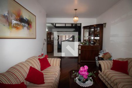 Sala de Estar de casa à venda com 4 quartos, 340m² em Jardim Floresta, Porto Alegre