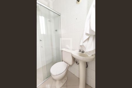 Apartamento à venda com 268m², 4 quartos e 3 vagas Apartamento à venda com 268m², 4 quartos e 3 vagasBanheiro de Serviço