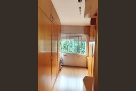 Apartamento à venda com 268m², 4 quartos e 3 vagas Apartamento à venda com 268m², 4 quartos e 3 vagasCloset da suíte