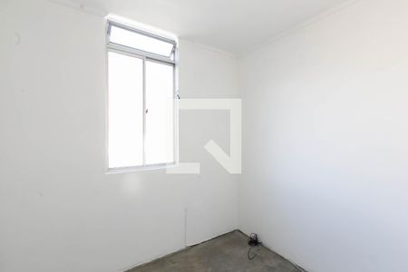 Quarto 1  de apartamento para alugar com 3 quartos, 58m² em Conjunto Residencial José Bonifácio, São Paulo