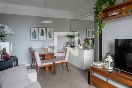 Sala  de apartamento para alugar com 2 quartos, 60m² em Centro, Niterói