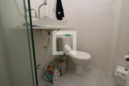 Banheiro de kitnet/studio à venda com 1 quarto, 33m² em Partenon, Porto Alegre