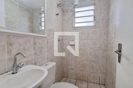 Banheiro de casa para alugar com 2 quartos, 60m² em Vila Santa Cruz, Duque de Caxias