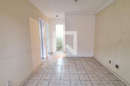 Sala de casa para alugar com 2 quartos, 60m² em Vila Santa Cruz, Duque de Caxias