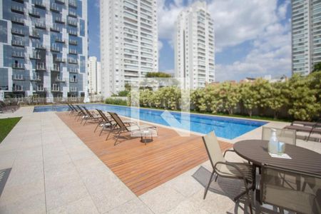 Piscina de kitnet/studio à venda com 1 quarto, 33m² em Santo Amaro, São Paulo