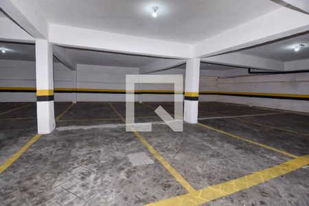 Garagem de apartamento para alugar com 3 quartos, 145m² em Vila Luis Antônio, Guarujá