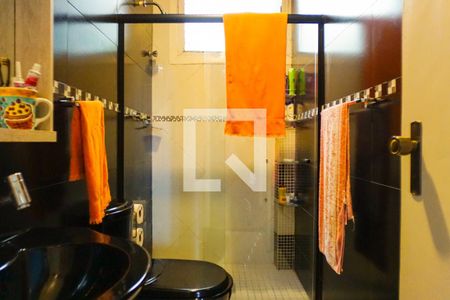 Casa de condomínio à venda com 700m², 5 quartos e 2 vagas Casa de condomínio à venda com 700m², 5 quartos e 2 vagasBanheiro da Suíte 4