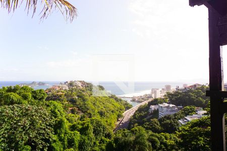 Casa de condomínio à venda com 700m², 5 quartos e 2 vagas Casa de condomínio à venda com 700m², 5 quartos e 2 vagasVista da Varanda da Suíte 1