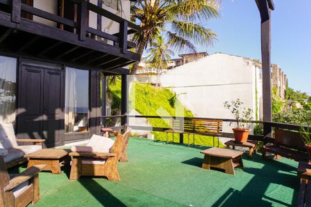 Casa de condomínio à venda com 700m², 5 quartos e 2 vagas Casa de condomínio à venda com 700m², 5 quartos e 2 vagasVanda da Suíte 4/Escritório