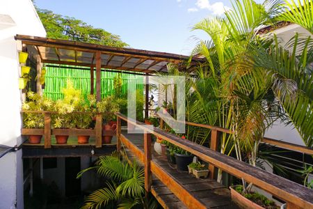 Casa de condomínio à venda com 700m², 5 quartos e 2 vagas Casa de condomínio à venda com 700m², 5 quartos e 2 vagasÁrea Externa