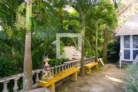 Casa de condomínio à venda com 700m², 5 quartos e 2 vagas Casa de condomínio à venda com 700m², 5 quartos e 2 vagasÁrea Externa - Bosque