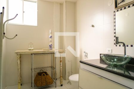 Casa de condomínio à venda com 700m², 5 quartos e 2 vagas Casa de condomínio à venda com 700m², 5 quartos e 2 vagasBanheiro da Suíte 2/3