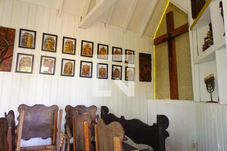 Casa de condomínio à venda com 700m², 5 quartos e 2 vagas Casa de condomínio à venda com 700m², 5 quartos e 2 vagasÁrea Externa - Capela