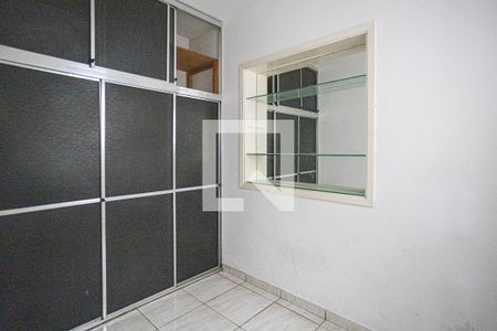 Quarto de Serviço de casa para alugar com 3 quartos, 200m² em Jardim D’abril, Osasco