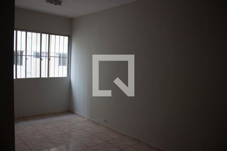 Sala de apartamento para alugar com 3 quartos, 66m² em Parque Paineiras, São Paulo