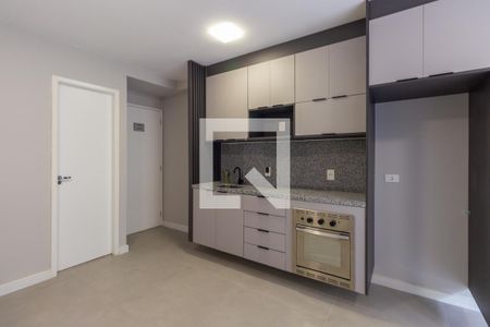 Cozinha de kitnet/studio para alugar com 1 quarto, 26m² em Consolação, São Paulo