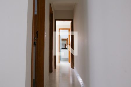 Corredor dos Quartos de apartamento para alugar com 2 quartos, 108m² em Santa Maria, Santo André