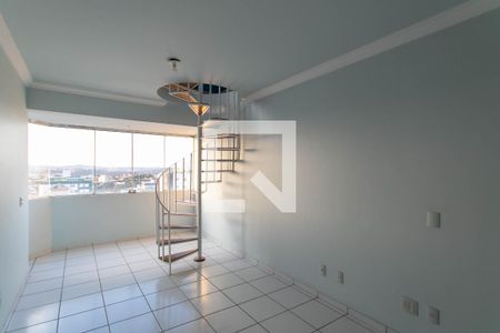 Sala de apartamento à venda com 3 quartos, 200m² em Heliópolis, Belo Horizonte