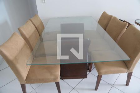 Detalhe Sala de apartamento para alugar com 2 quartos, 70m² em Guilhermina, Praia Grande