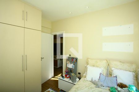 Quarto 1 de apartamento para alugar com 2 quartos, 63m² em Laranjeiras, Rio de Janeiro