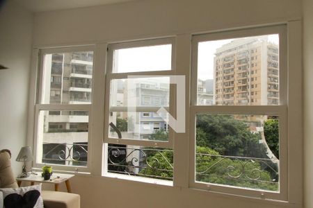 Sala vista de apartamento à venda com 2 quartos, 53m² em Leblon, Rio de Janeiro