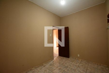 Quarto 1 de casa à venda com 2 quartos, 120m² em Braz de Pina, Rio de Janeiro