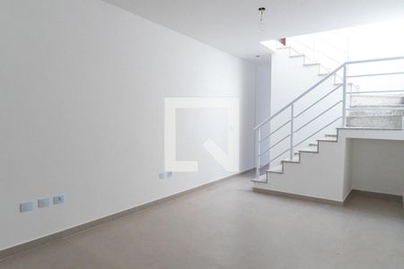 Casa à venda com 110m², 3 quartos e 2 vagasSala