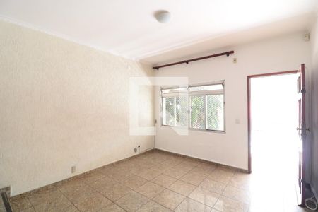 Sala de casa para alugar com 3 quartos, 280m² em Vila Rio Branco, São Paulo