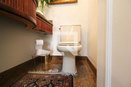 Lavabo de apartamento à venda com 2 quartos, 120m² em Vila Nova Conceição, São Paulo