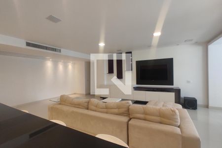 Sala de apartamento para alugar com 2 quartos, 115m² em Barra da Tijuca, Rio de Janeiro