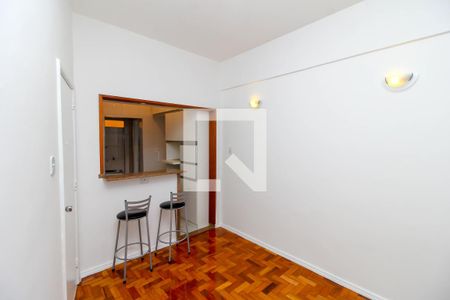 Sala de kitnet/studio para alugar com 1 quarto, 40m² em Glória, Rio de Janeiro