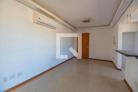 Sala  de apartamento à venda com 2 quartos, 75m² em Passo da Areia, Porto Alegre