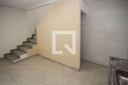 Sala e Cozinha de casa de condomínio para alugar com 1 quarto, 37m² em Vila Antonieta, São Paulo