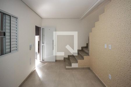 Sala e Cozinha de casa de condomínio para alugar com 1 quarto, 37m² em Vila Antonieta, São Paulo