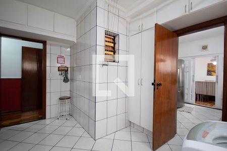 Apartamento à venda com 160m², 3 quartos e 2 vagas Apartamento à venda com 160m², 3 quartos e 2 vagasÁrea de Serviço